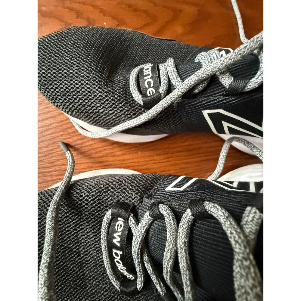 New Balance Fresh Foam Roav v1 Black Grey Running Shoes WROAVTK Women 6.5